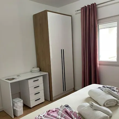 & Canyon - Modern Comfort Zhaban