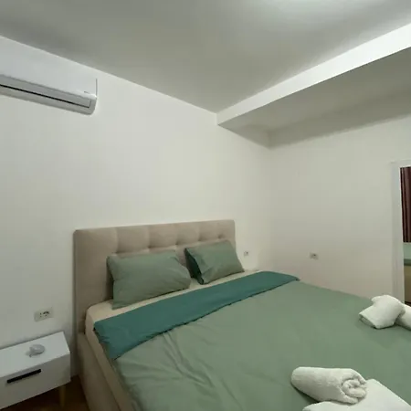 & Canyon - Modern Comfort Zhaban